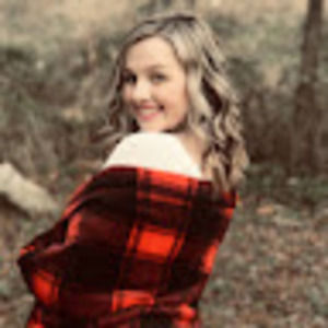 Meet your Posher, Emilee